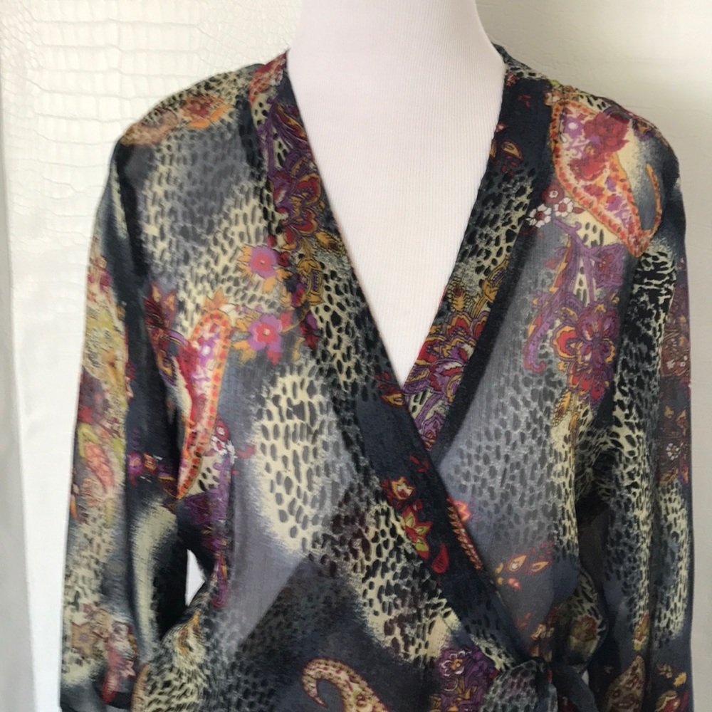 BEAUTIFUL SILK KIMONO. - Picture 2 of 6